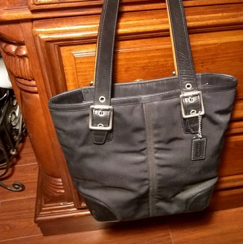 Coach purse,medium black